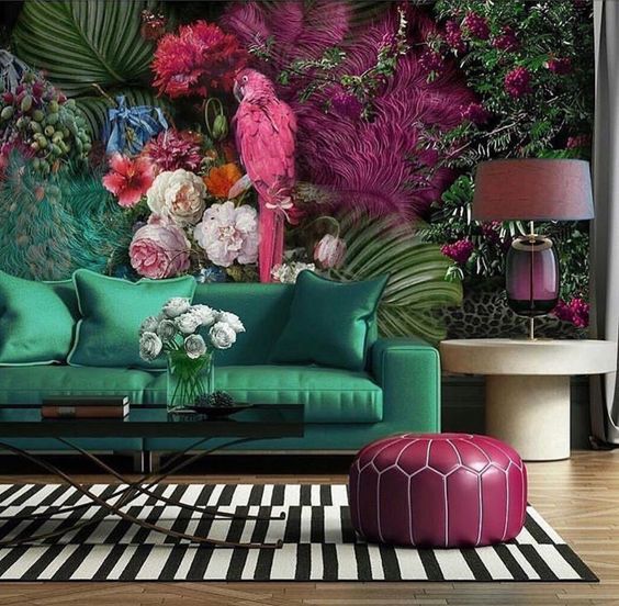 Винилови тапети тип джунгла, зелен диван, цялостен модерен интериор