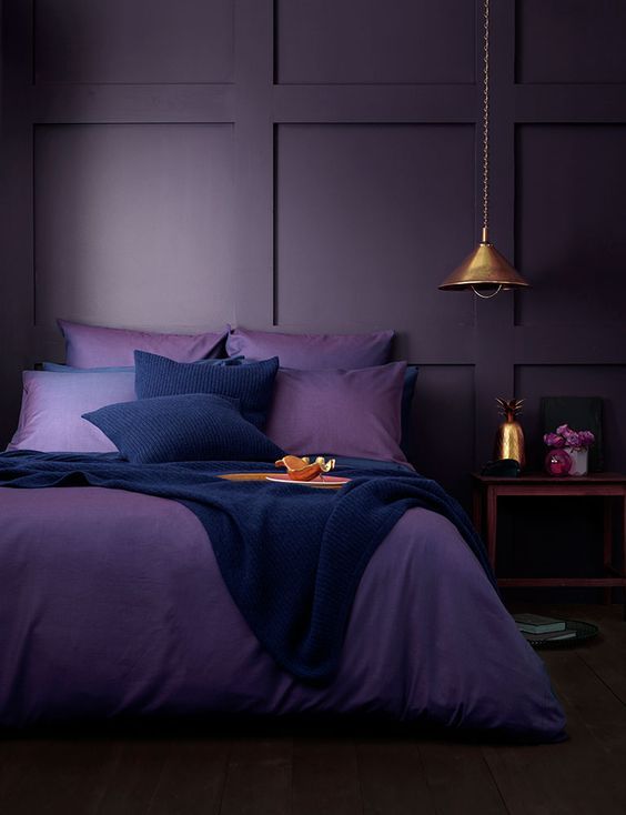 Евтини спални в цвят лилаво 